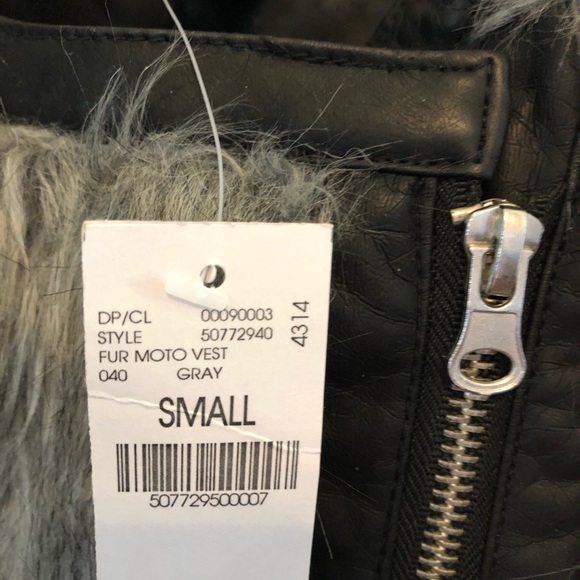 Adorable Gray and Black Vest - Picture 4 of 4